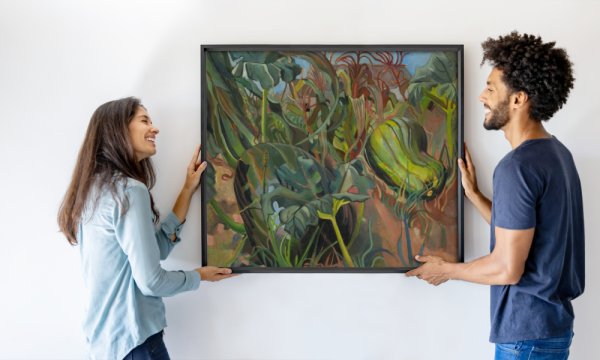 Pegi Nicol Macleod