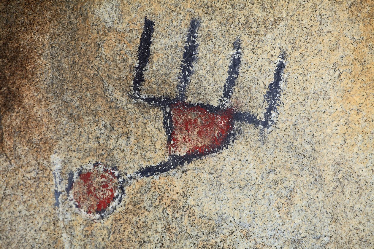 北美的印度岩画。 50年代的绘画为西方拍摄增添了色彩。公园全国约书亚树，加利福尼亚，美国。北美印第安文化 作者 不明