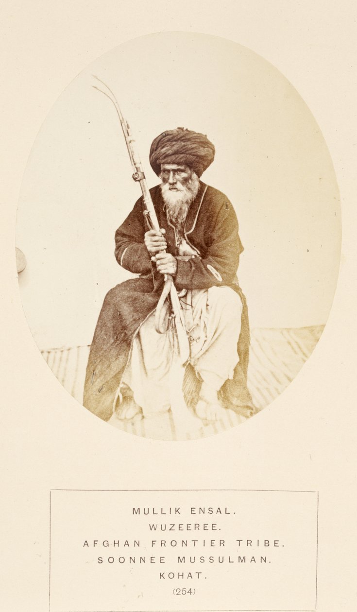Mullik Ensal，来自阿富汗边境部落的Wuzeeree部落成员，来自印度人民的Kohat，由J. Forbes Watson出版，1868年出版（蛋白印刷品） 作者 英国摄影师