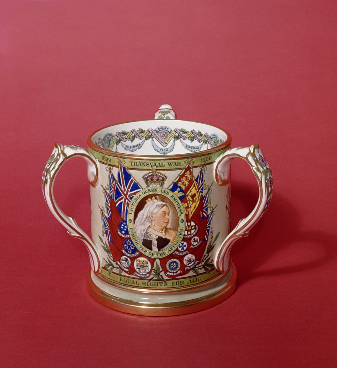Spode三柄杯纪念德兰士瓦战争，1899-1900（陶瓷） 作者 英语学校