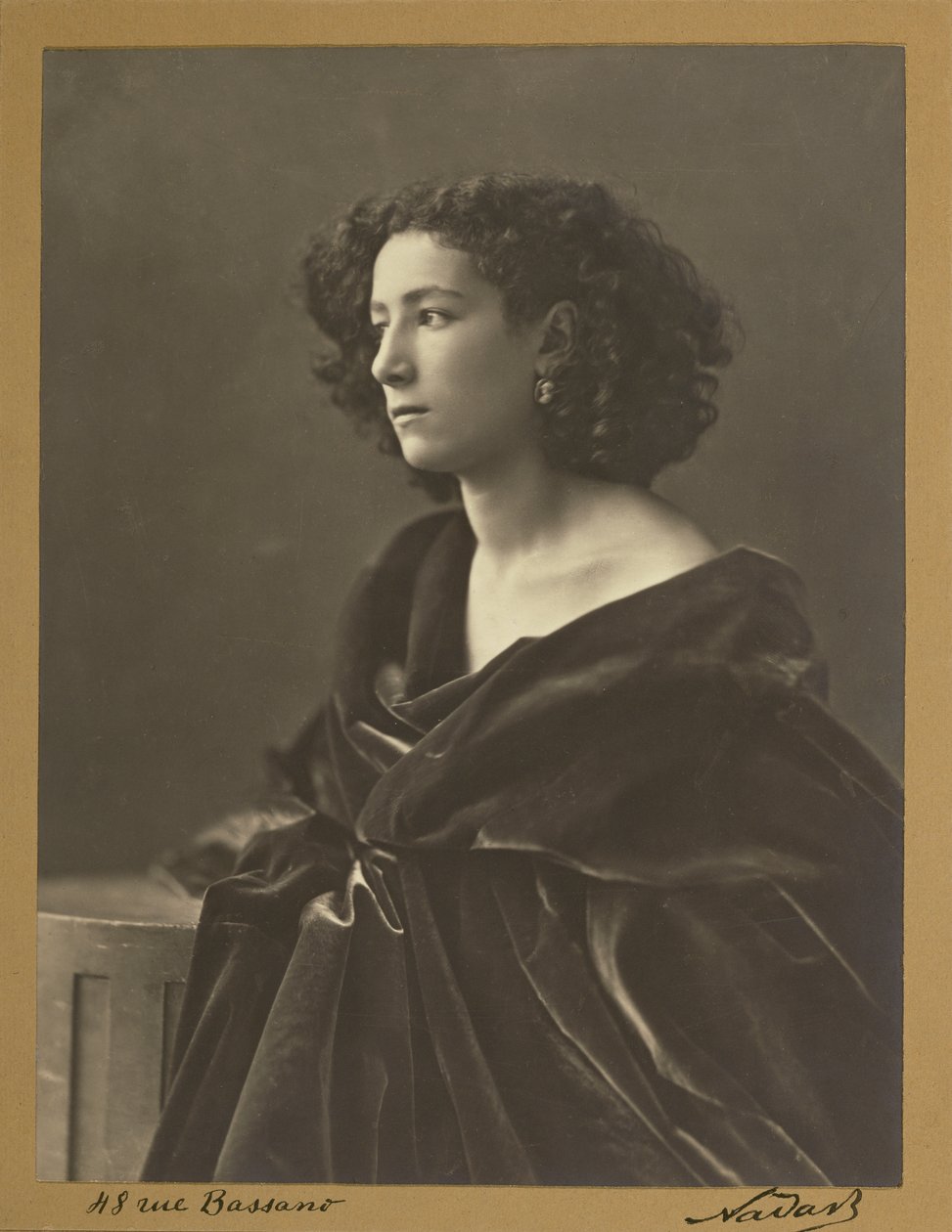Portrait of Sarah Bernhardt in 1864 by Nadar 作者 纳达尔