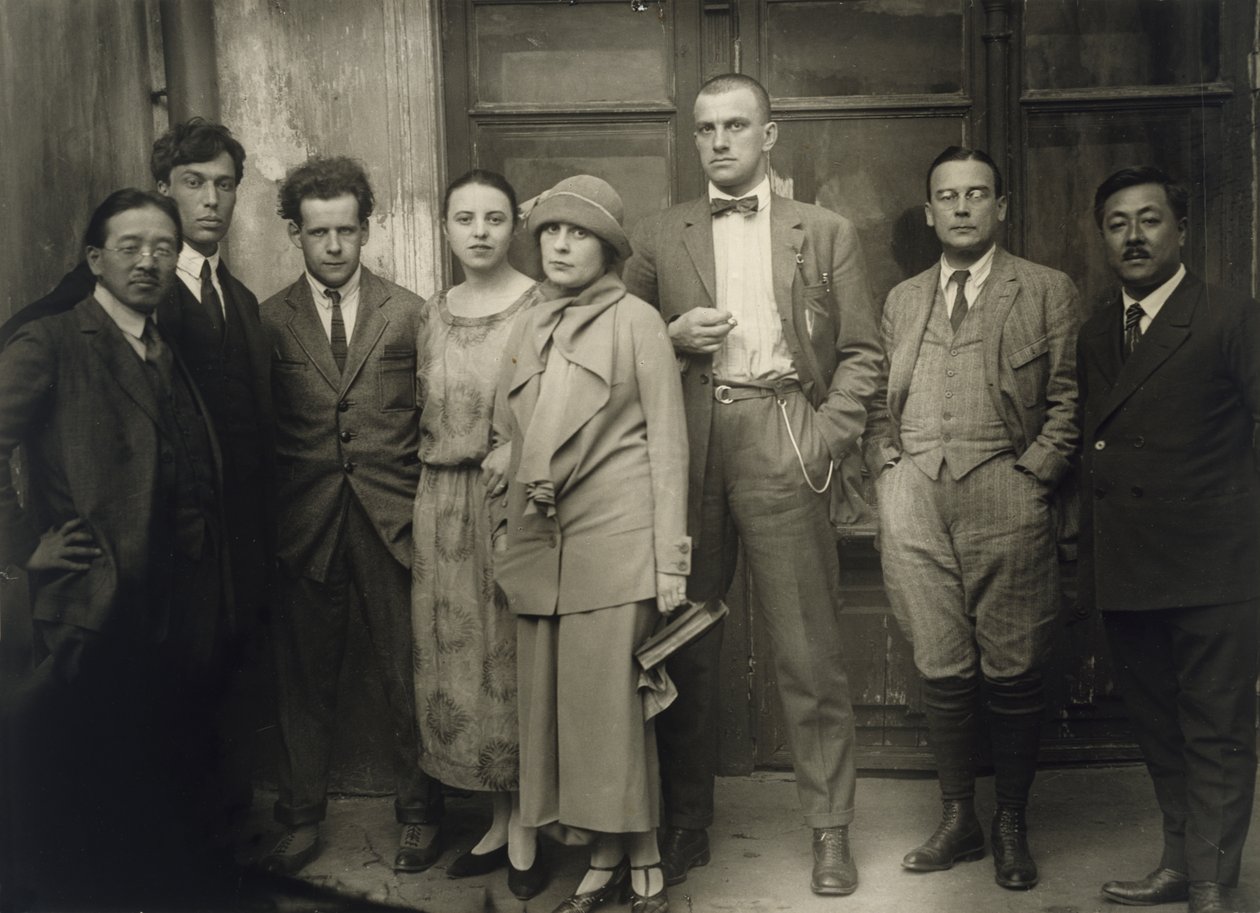 集体肖像（Tamiji Najito，Boris Pasternak，Sergei Eisenstein，Olga Trejakova，Lili Brik，Vladimir Mayakovsky和苏联外交官Voznesensky），莫斯科，1924年（明胶银印） 作者 不明