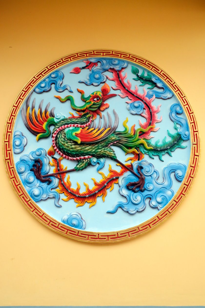 Sung Hung宝塔。中国凤凰雕塑。富国。越南。 作者 不明