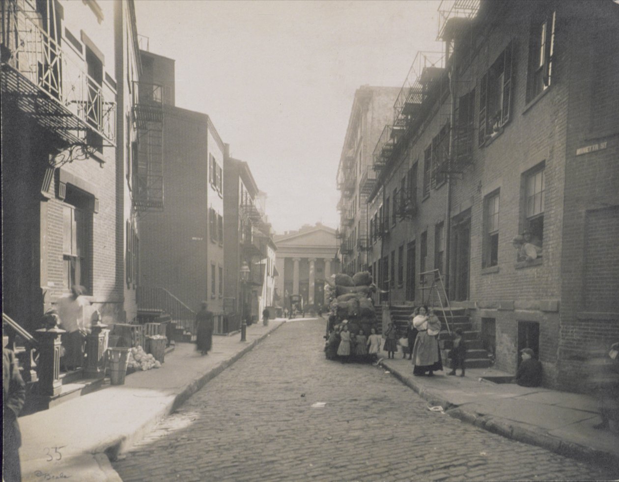 街景，格林威治村，纽约，1916-20 作者 美国摄影师