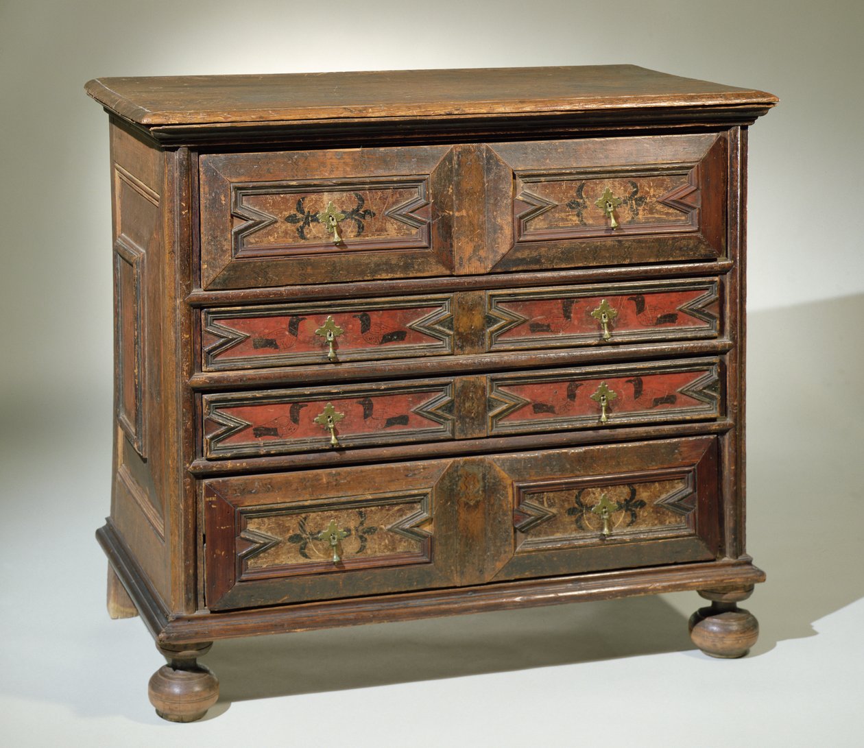 马萨诸塞州的抽屉柜，1680-1700（橡木和松木和木材） 作者 美国学校