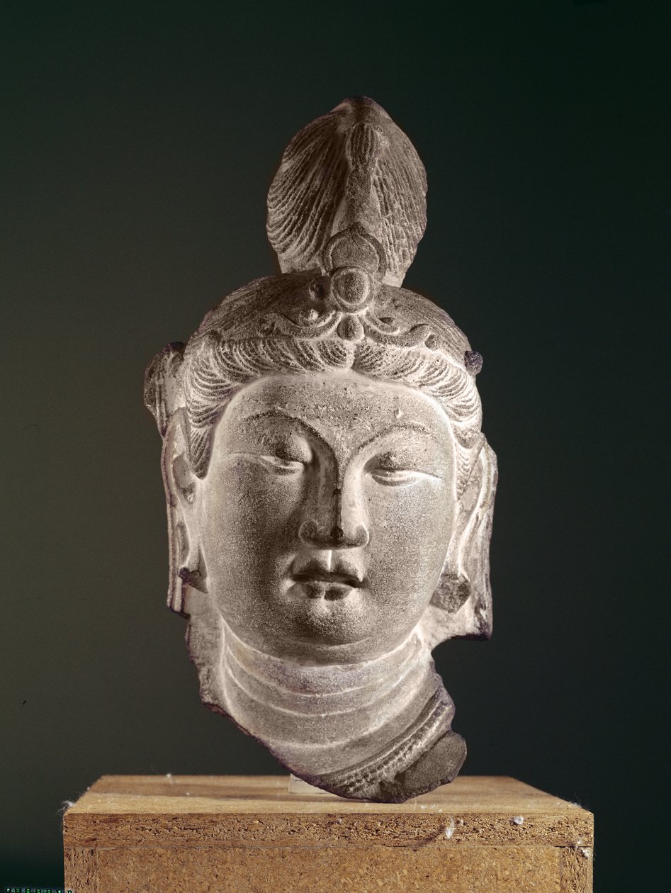 唐代菩萨（618-907），c.710（砂岩和颜料） 作者 中文学校