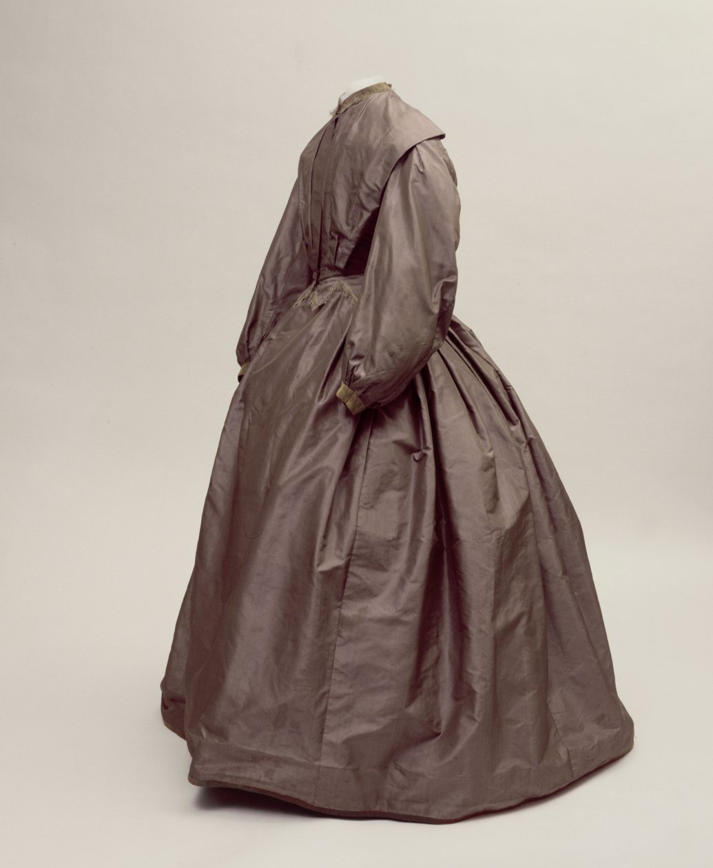 Charlotte Brontes外出服装（纺织品） 作者 英语学校