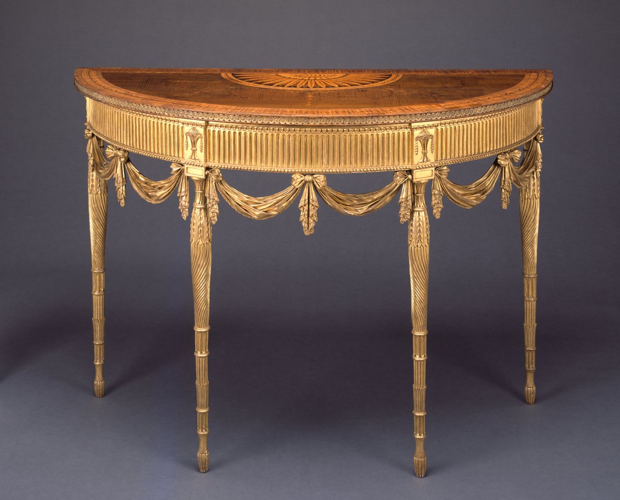 Pier Table，1770（硬木，花梨木和镀金木） 作者 英语学校