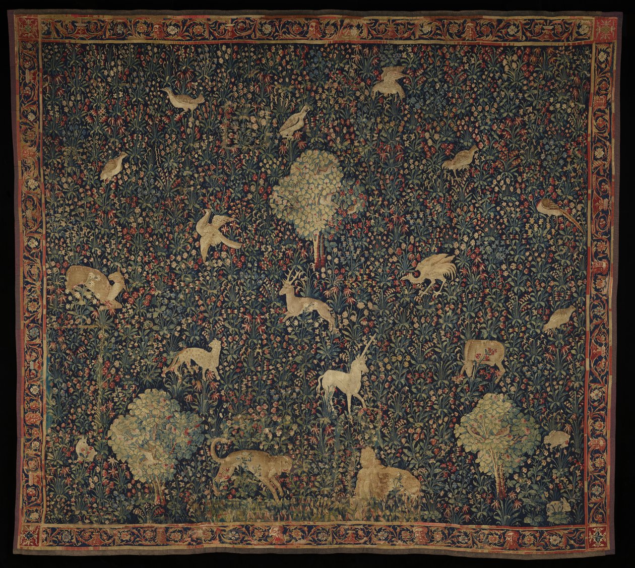 Allegorical Millefleurs挂毯与动物，1530-45（羊毛和丝绸） 作者 佛兰芒学校