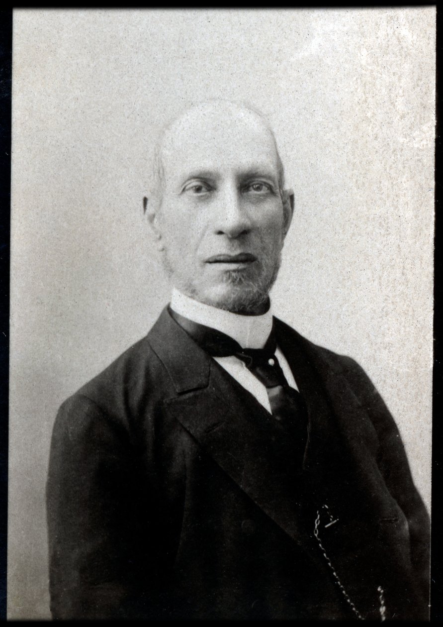 Edouard Herve（1835-1899）的肖像，法国记者，历史学家和政治家。 作者 法国摄影师