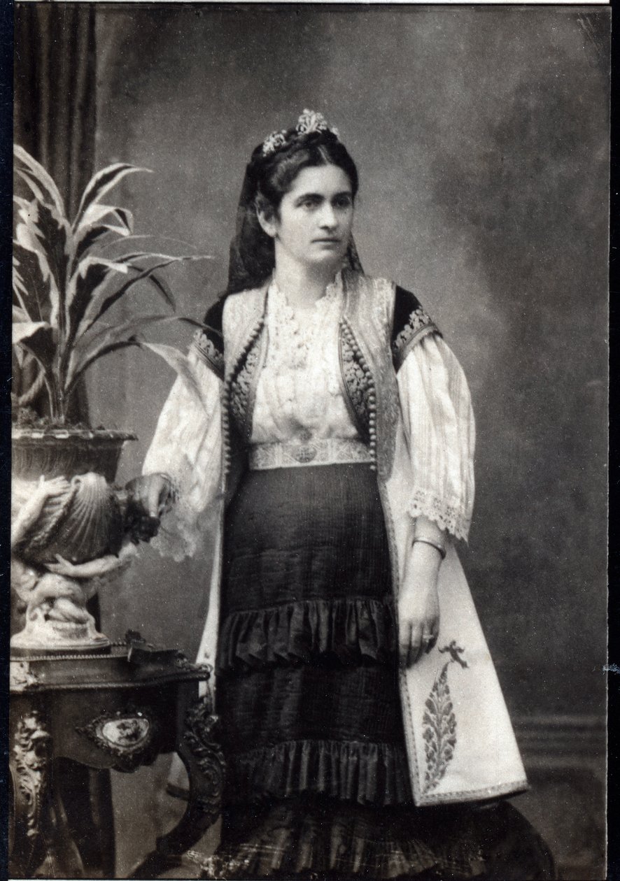 Milena Vukotic（1847-1923），黑山公主的肖像。 作者 法国摄影师