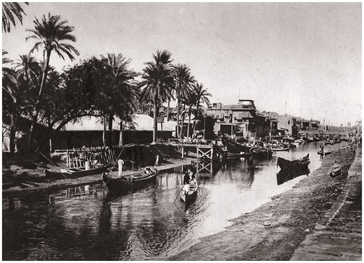 通往伊拉克巴士拉Shatt al-Arab的阿沙尔河（Ashar Creek），1925年。 作者 凯里姆