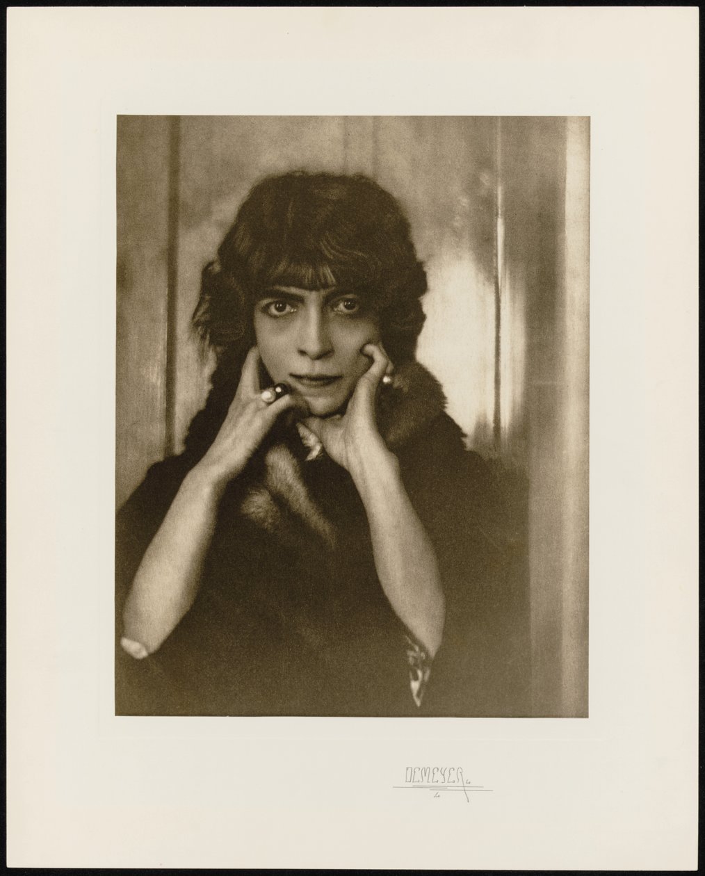 路易莎·卡萨蒂 (Luisa Casati) 侯爵夫人的肖像 作者 阿道夫·德迈耶