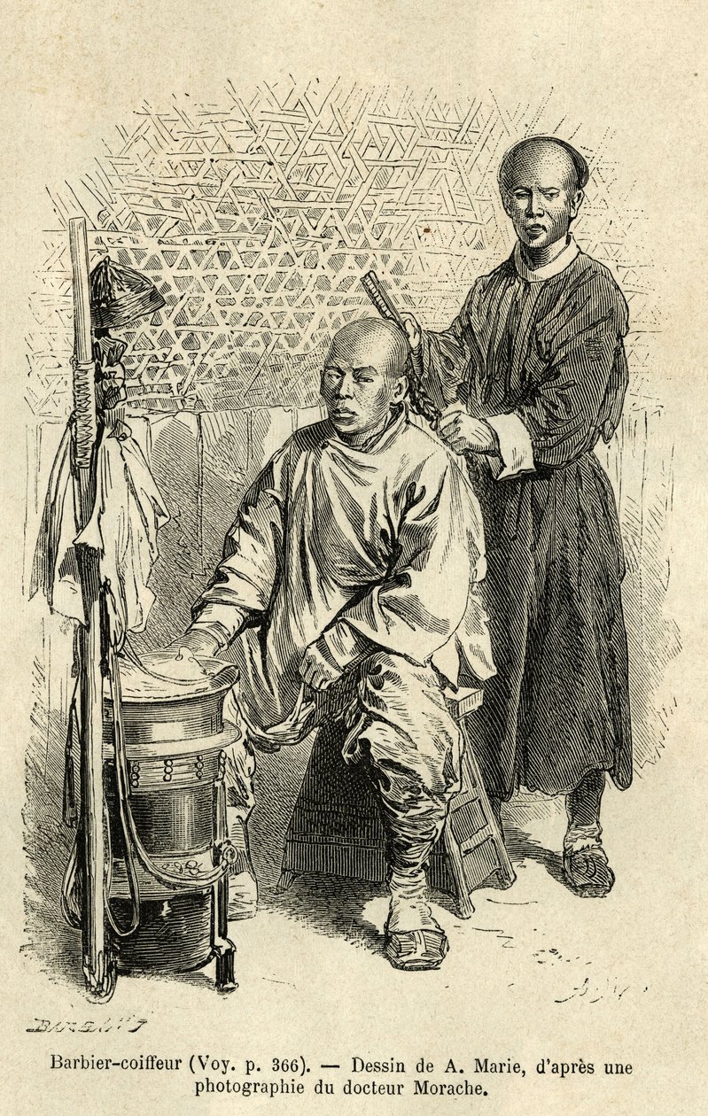 一个正在全力工作的理发师理发师，一个长凳和一个带隔间的圆柱形木箱和一个碗组成了他的旅行装备。 在 A.Marie 的绘图后雕刻，以说明前往北京和华北的航行，由 T.Choutze 于 1873 年出版，发表于 作者 艾德里安·伊曼纽尔·玛丽