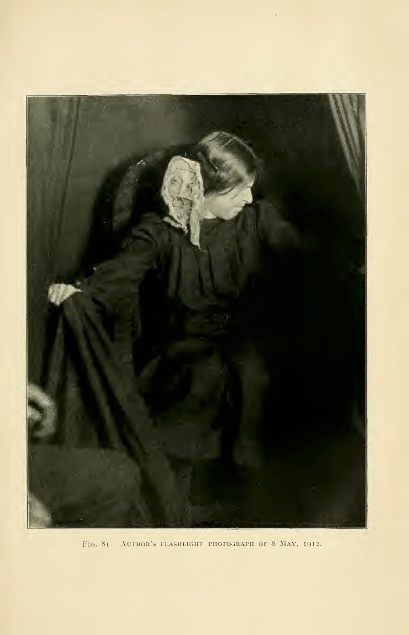 Eva Carrière producing ectoplasm, Paris, 8th May 1912, from 
