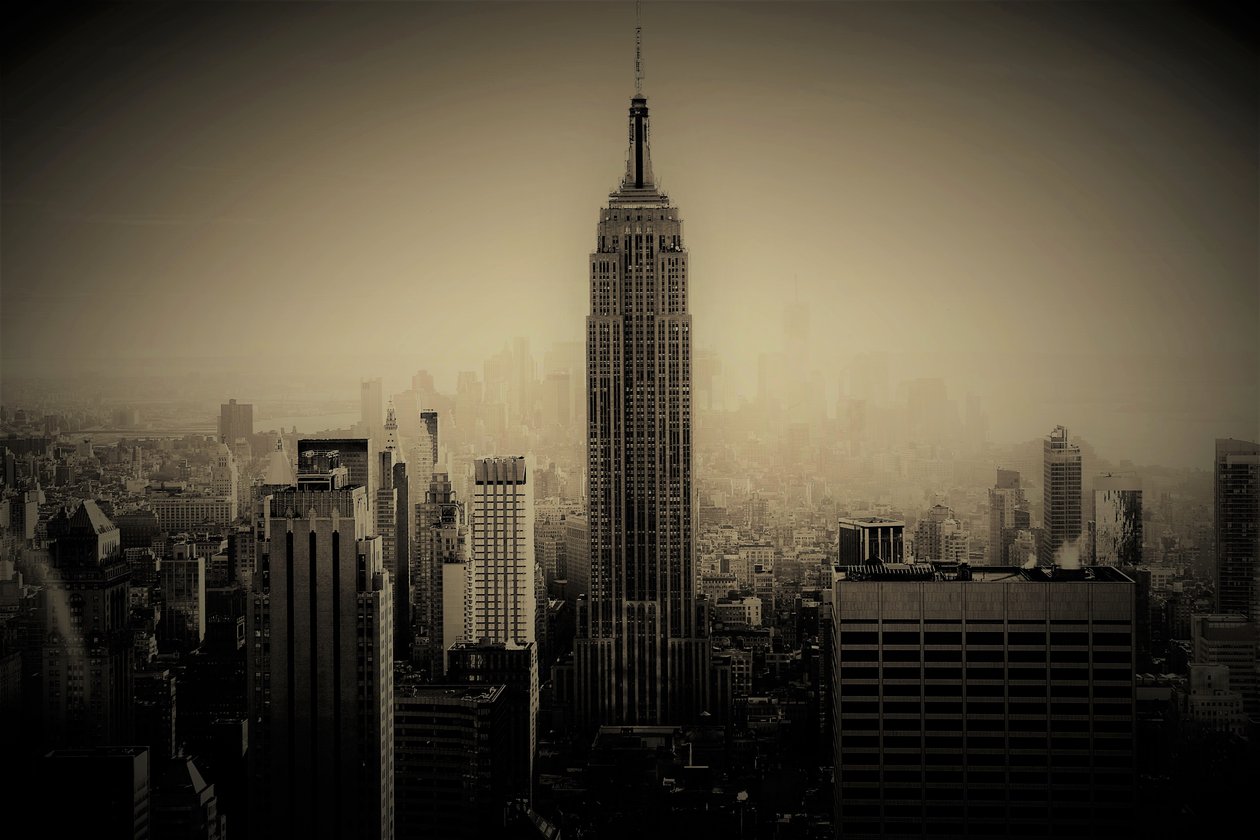 Tower,2019,(photography) 作者 亚历克斯·卡明克