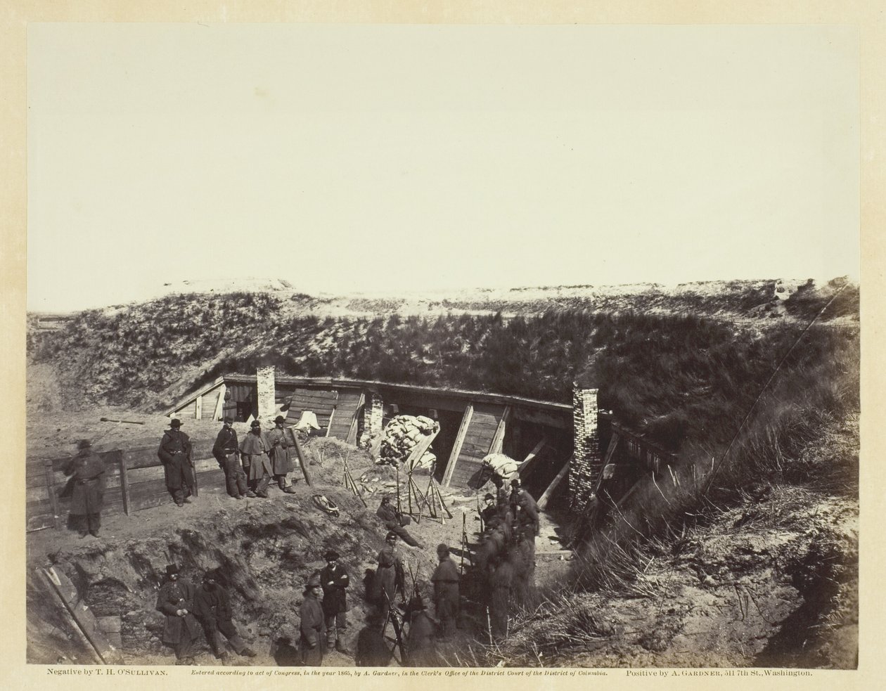 讲坛》，北卡罗来纳州费舍尔堡，1865年1月。 作者 亚历山大·加德纳