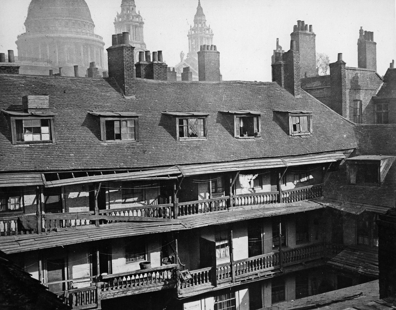 The Oxford Arms，Warwick Lane，1875 作者 阿尔弗雷德和约翰·布尔