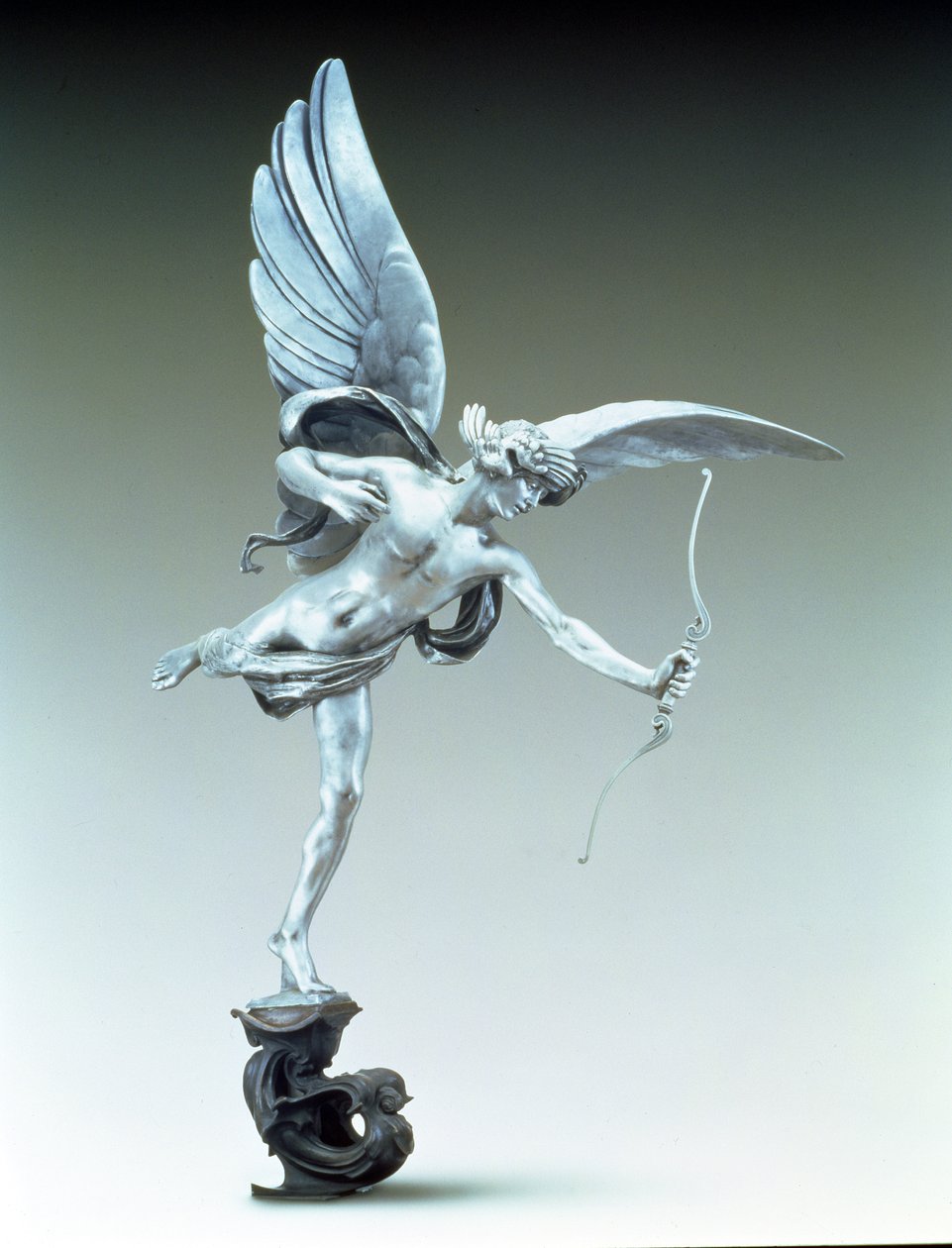 基督教慈善天使，1893年沙夫茨伯里纪念馆爱神的复制品（铝） 作者 阿尔弗雷德·吉尔伯特