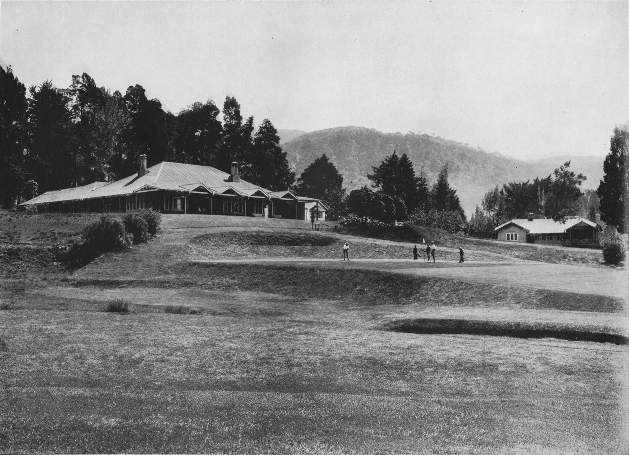 18th Hole and Club House，Golf Links，努沃勒埃利耶，海拔6,200英尺，c1890，1910 作者 阿尔弗雷德·威廉·阿曼杜斯板