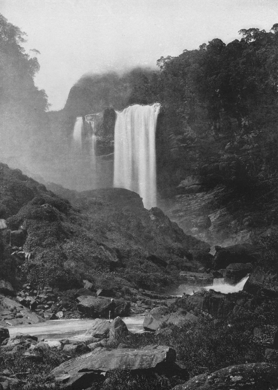 拉克萨帕纳瀑布（Laxapana Falls），c1890，1910年 作者 阿尔弗雷德·威廉·阿曼杜斯板