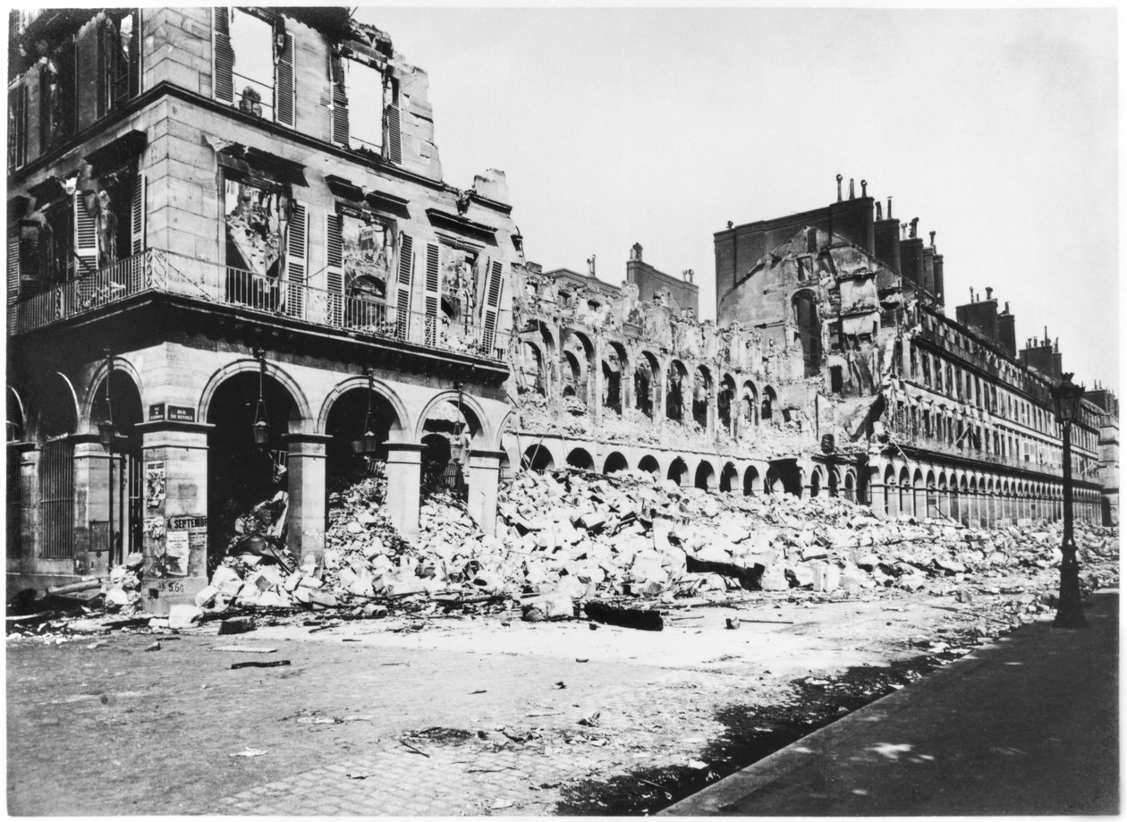 巴黎公社，Rue de Rivoli，1871年 作者 阿方斯·李伯特
