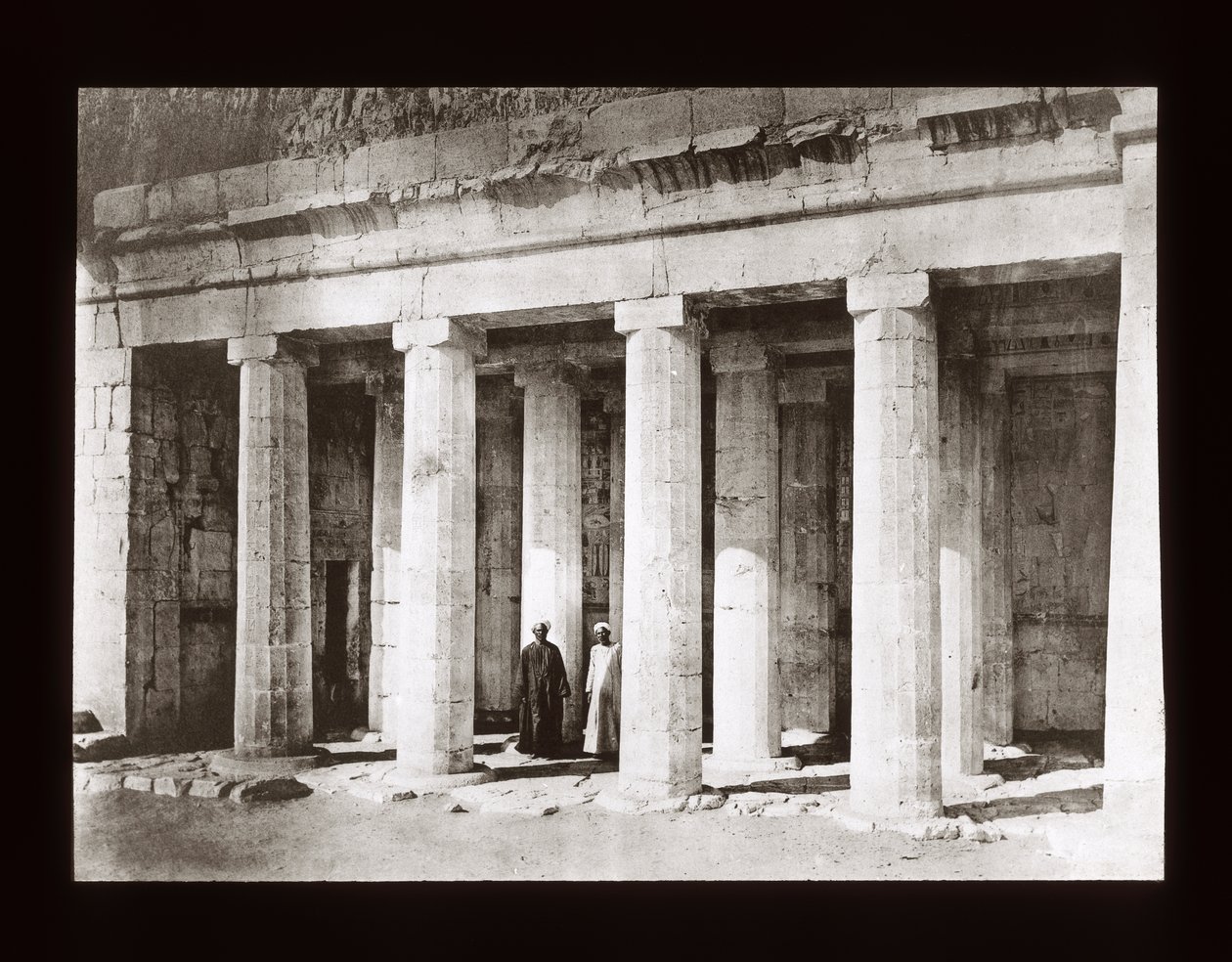 阿努比斯教堂的正面，Deir El-Bahri的大寺（灯笼幻灯片） 作者 美国摄影师
