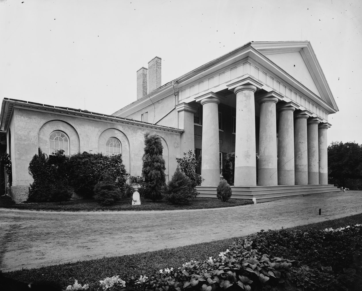 Lee Mansion  - 外观，1860-80 作者 美国摄影师