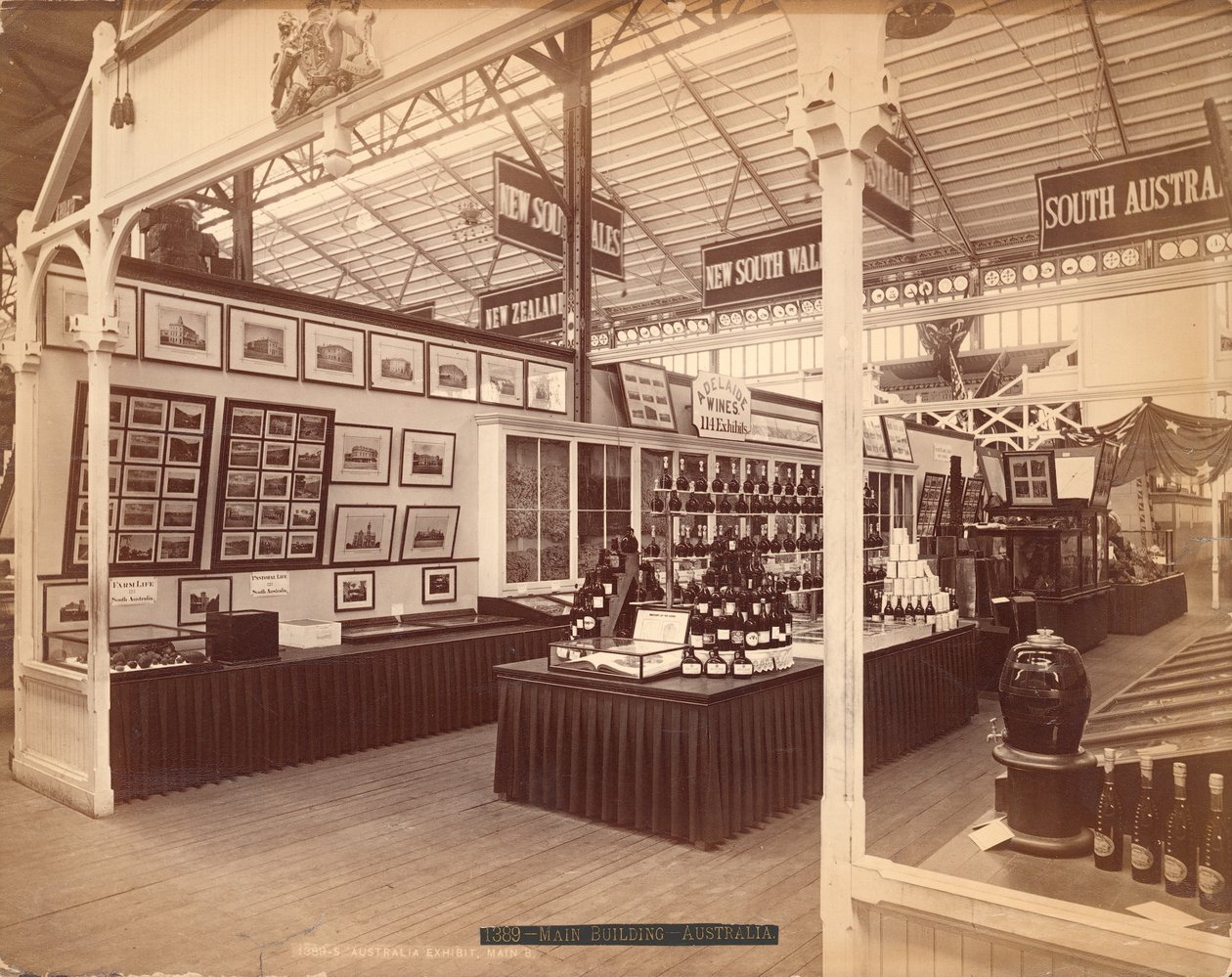 南澳大利亚展览，主楼，百年国际展览，费城，1876年（蛋白印刷） 作者 美国摄影师