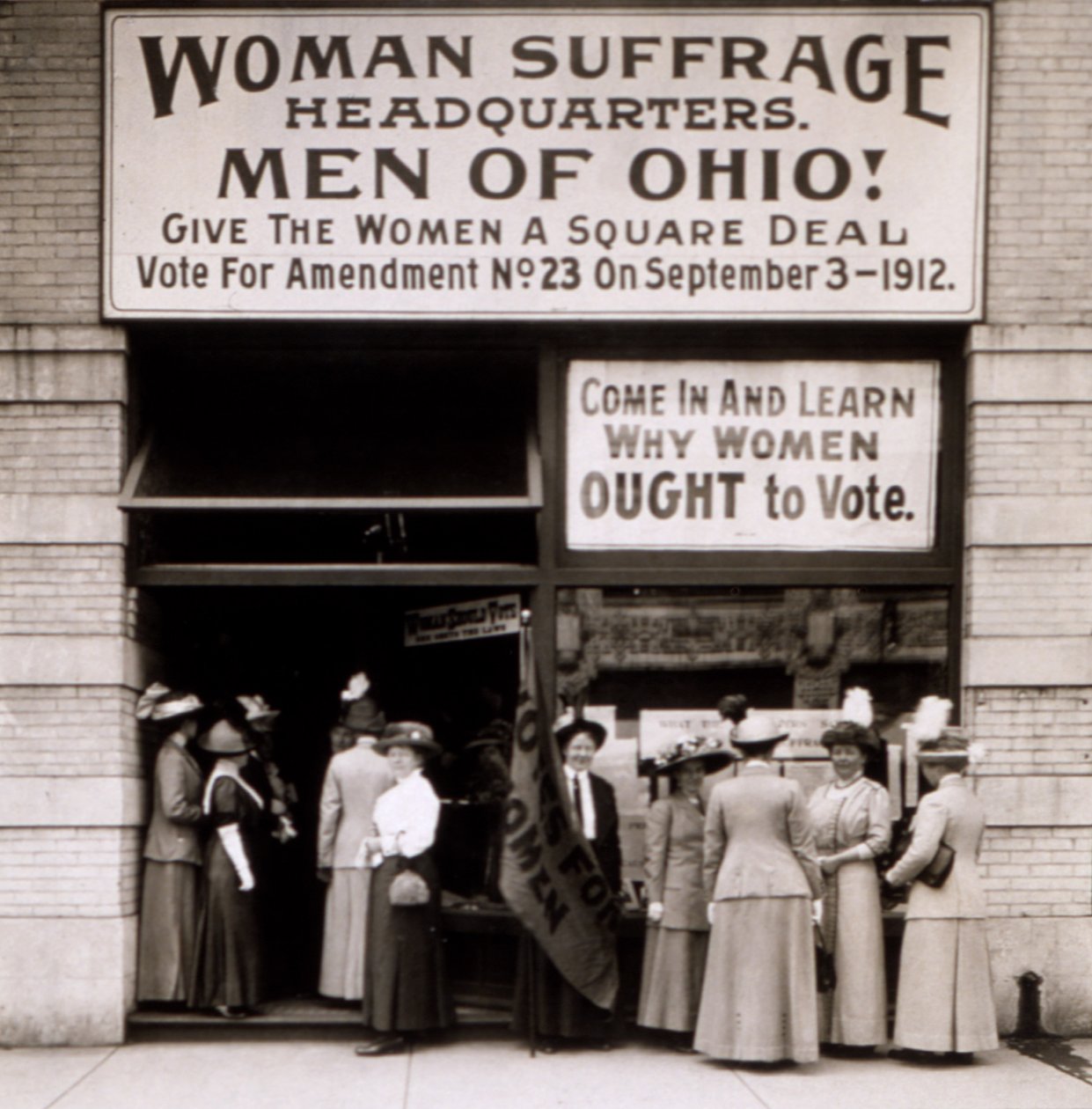 1912年，俄亥俄州的Womans Suffrage总部 作者 美国摄影师