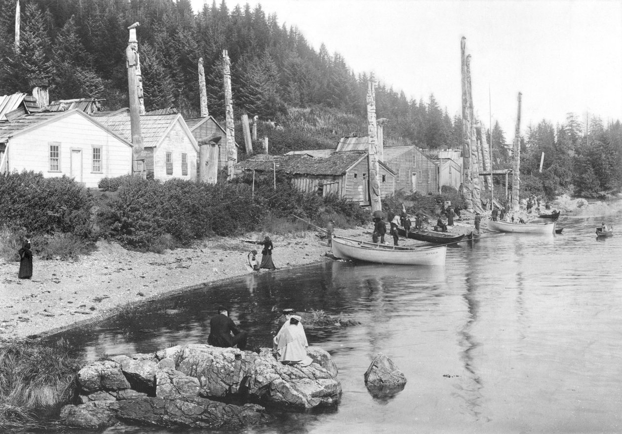 阿拉斯加的村庄，c.1900 作者 美国摄影师