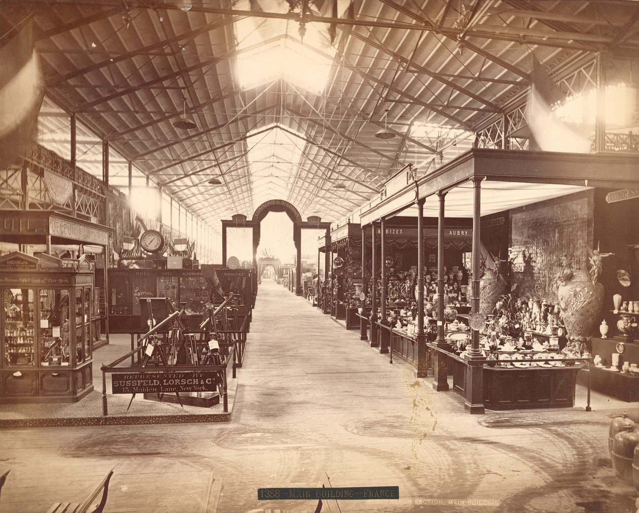 法国部分，主楼，百年国际展览，费城，1876年 作者 美国摄影师