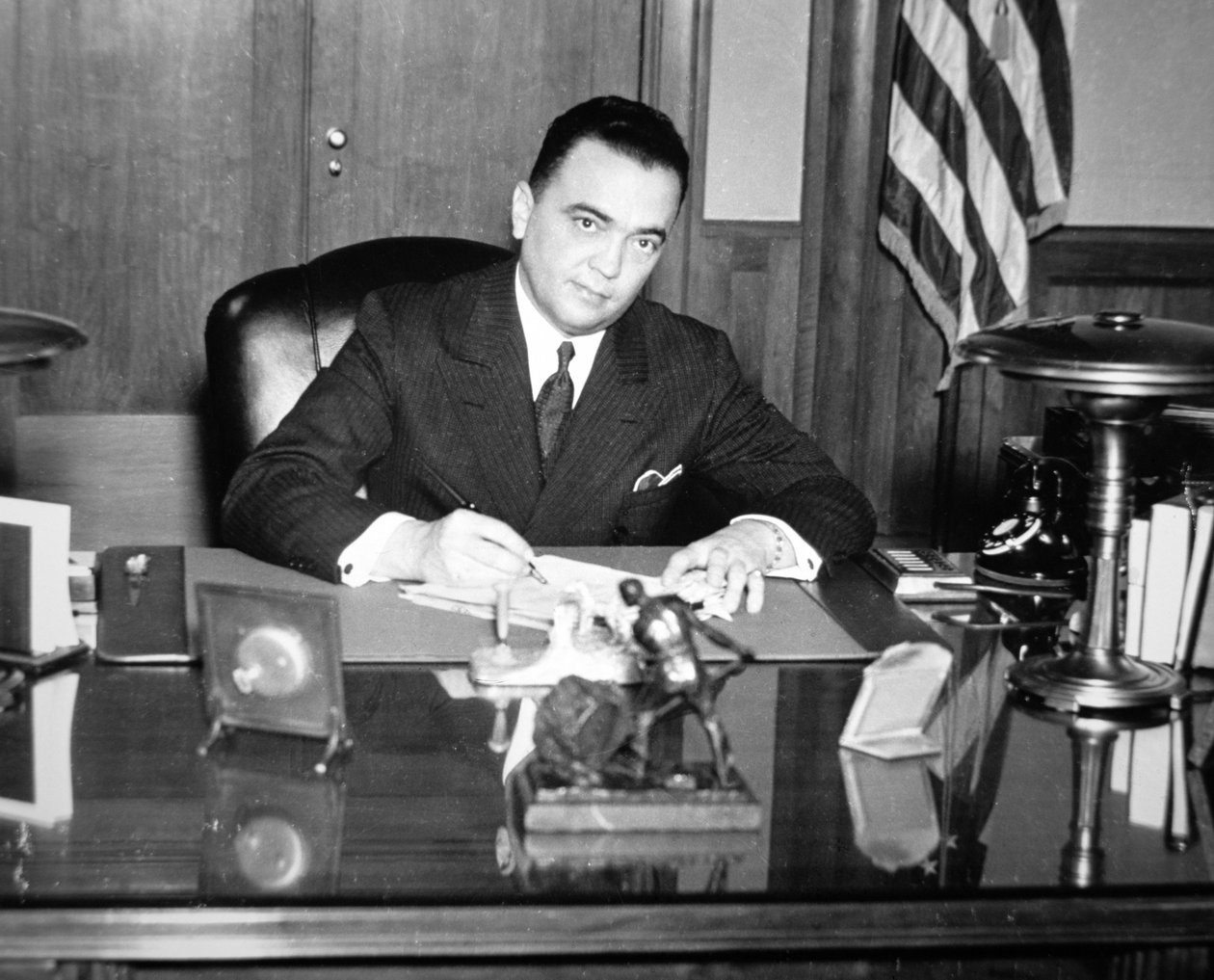 J. Edgar Hoover (1895-1972) 1935（黑白照片） 作者 美国摄影师