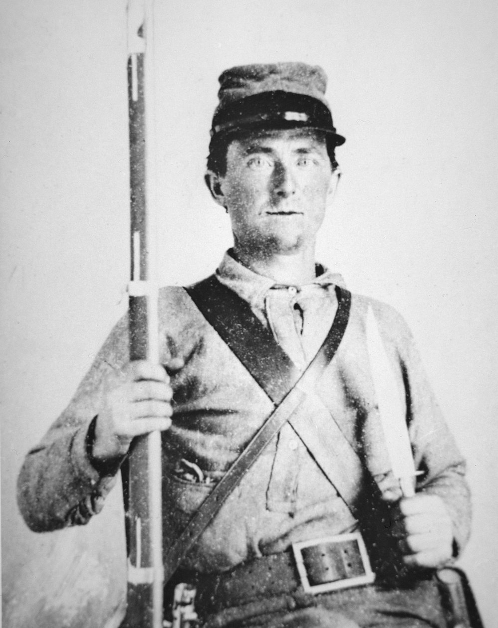 二等兵约翰-勒罗伊-威廉姆斯，南军士兵（黑白照片）。 作者 美国摄影师