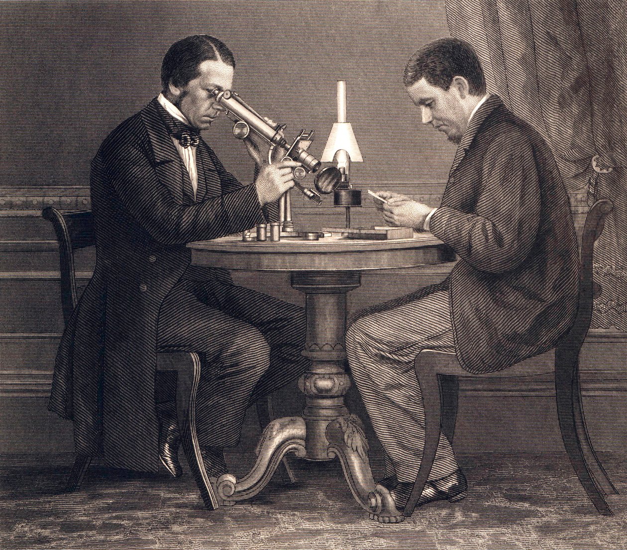 Early Scientists Looking Through Microscopes 作者 美国学校