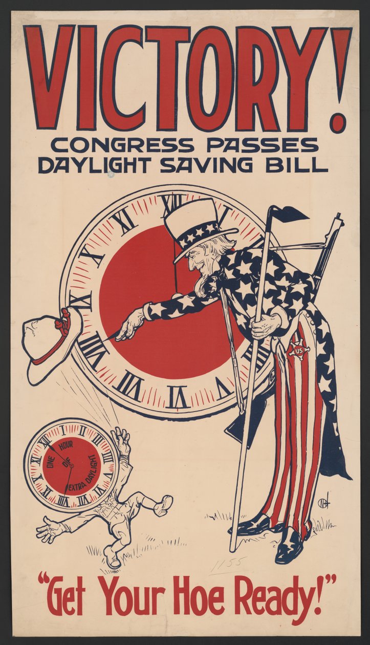山姆大叔转回时钟，胜利！ 1918年美国，第一次世界大战期间，国会通过夏令时，让你的锄头准备就绪！，夏令时海报 作者 美国学校