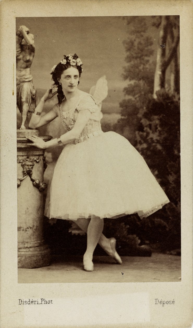 芭蕾舞演员Marfa Muravyeva 1838-1879年在芭蕾舞剧《Diavolina...》中的画像，1863年。 作者 安德烈·阿道夫·尤金·迪斯德里