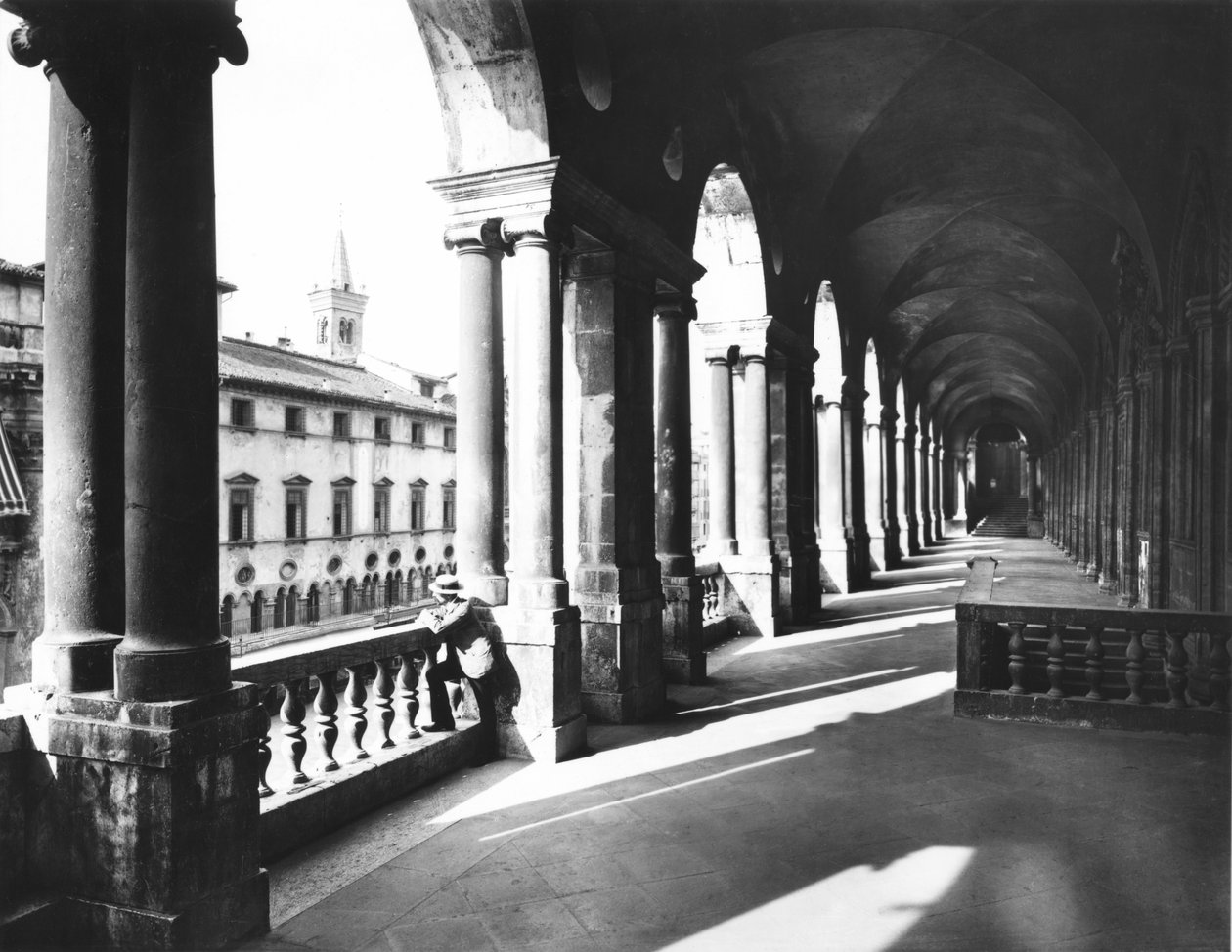 Palladiana大教堂的凉廊，建于1549年至1614年 作者 安德里亚·帕拉迪奥（Andrea Palladio）