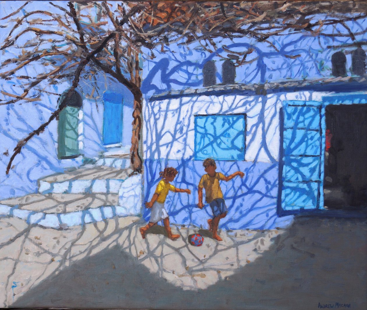 Ball games in the street,Chefchaouen,Morocco , 2018,(oil on canvas) 作者 安德鲁·马卡拉（Andrew Macara）
