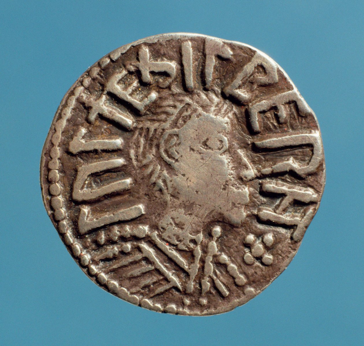 Aethelberht的Penny（正面）（d.794）东安格利亚的盎格鲁撒克逊国王。 （银） 作者 盎格鲁撒克逊人