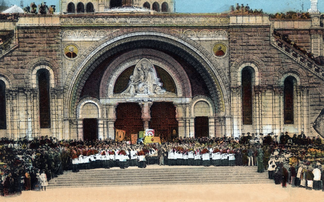1930年左右，玫瑰花的入口和Tres Saint-Sacrement (Holy Sacrament)的祝圣 - 卢尔德-上比利牛斯山（65）。 作者 匿名匿名