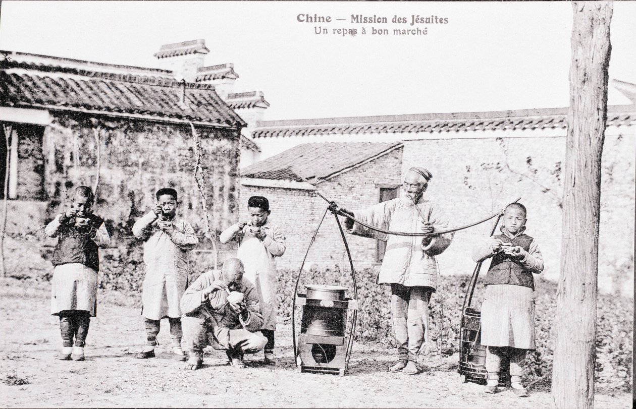 耶稣会传教士在中国提供廉价膳食 20世纪初的照片 - 私人收藏 作者 匿名匿名