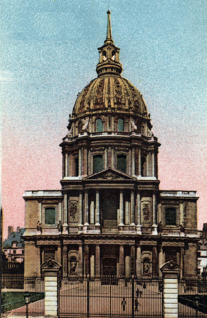 Paris: exterior view of the Dome of the Hotel des Invalides realized by Jules Hardouin Mansart (1646-1708) on a project by Liberal Bruand. Photograph of 1920 in “” Artistic Album”” of the city of Paris. Private collection. 作者 匿名匿名