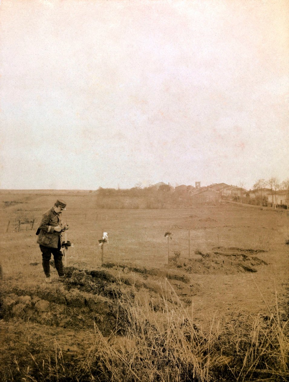 Photograph from a personal album of an infantry lieutenant during the first months of the First World War (1st, Iere 作者 匿名匿名