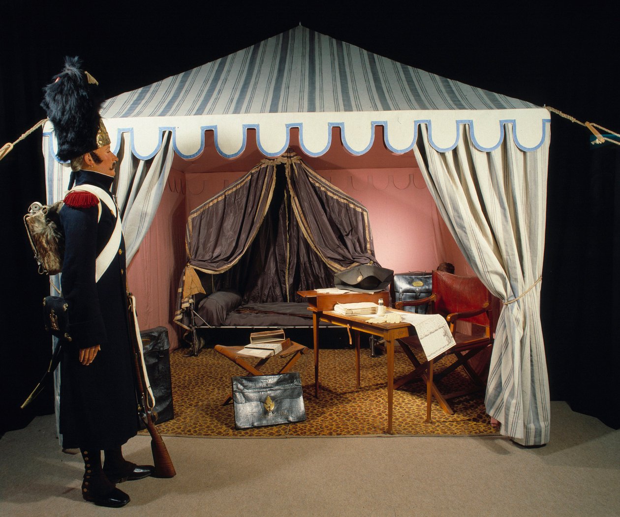 Tent of Napoleon I at the bivouac with a grenadier on foot from the Imperiale Guard rising guard. 19th century Paris, Musee de l