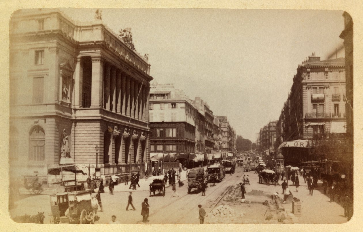 1885-1890年左右的马赛市及其周边地区。Canebiere街和Noailles街的透视，私人收藏 作者 匿名匿名