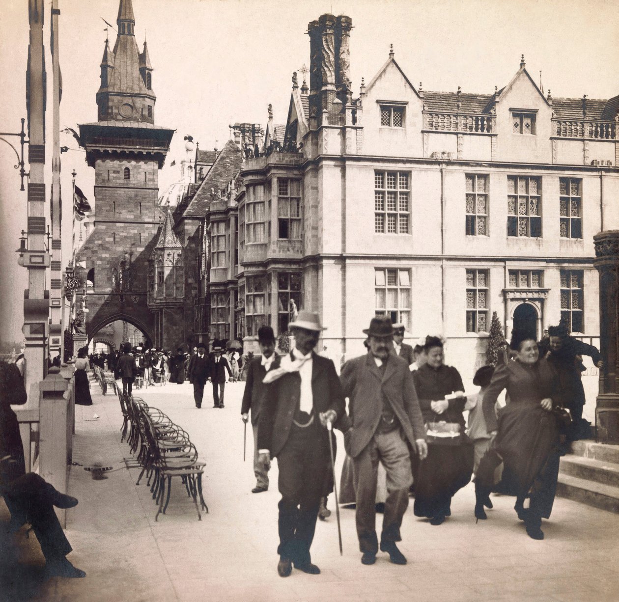 1900年的世界博览会--巴黎1900年世界博览会。La rue des Nations - 私人收藏 作者 匿名匿名