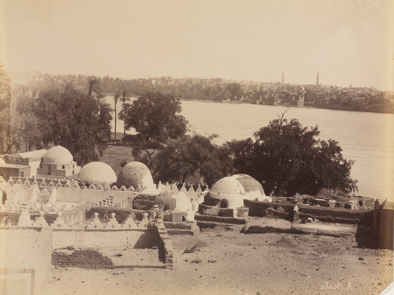 Asyut，从山上眺望，c。 1870年-1880年。 作者 安东尼奥·比托（Antonio Beato）