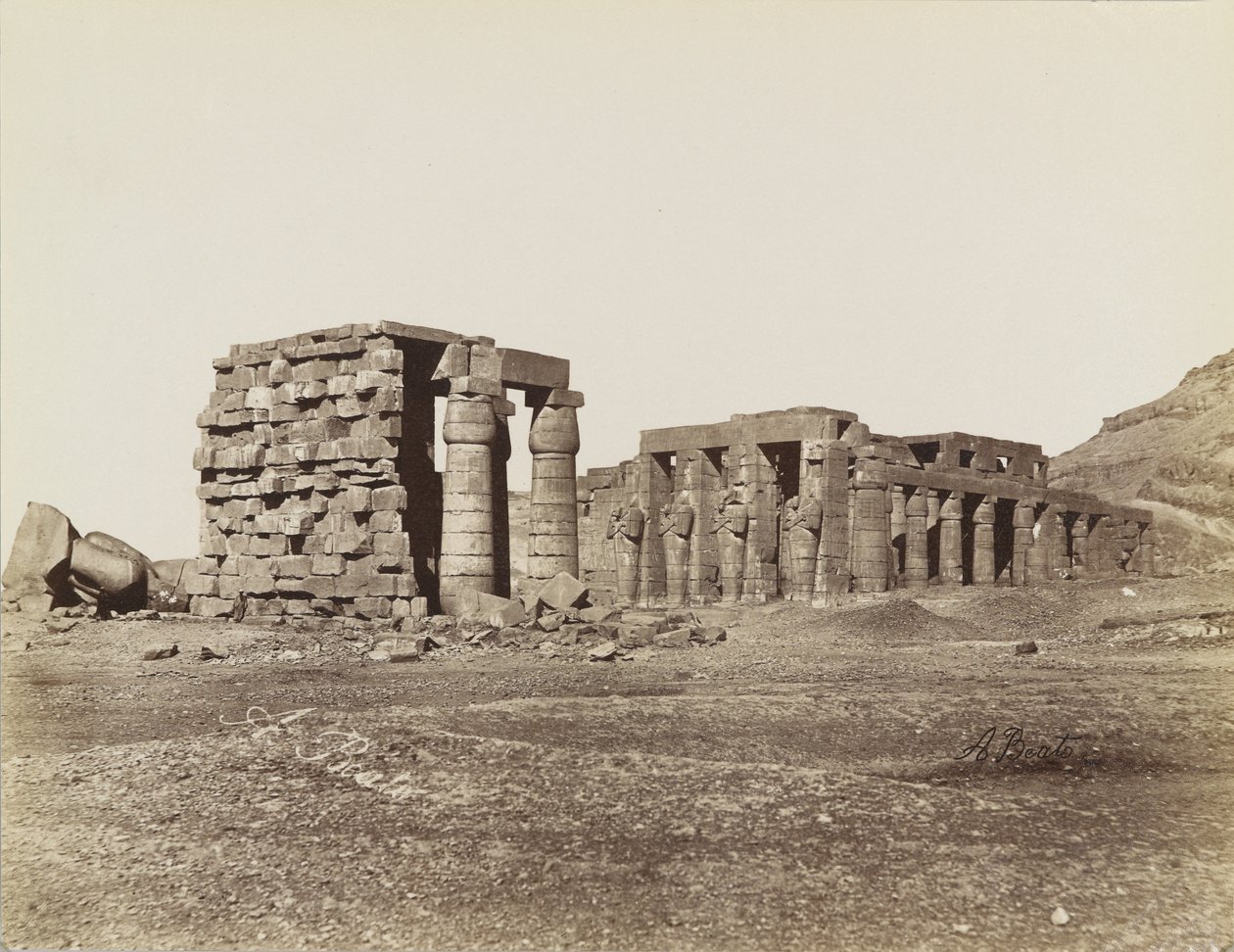Ramesseum，底比斯的一般视图 作者 安东尼奥·比托（Antonio Beato）