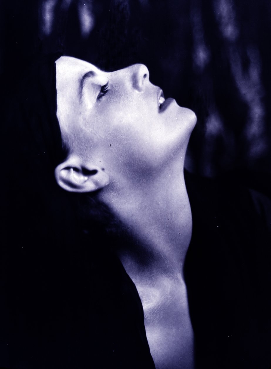 Greta Garbo，1925年（bw照片） 作者 阿诺德·根特（Arnold Genthe）